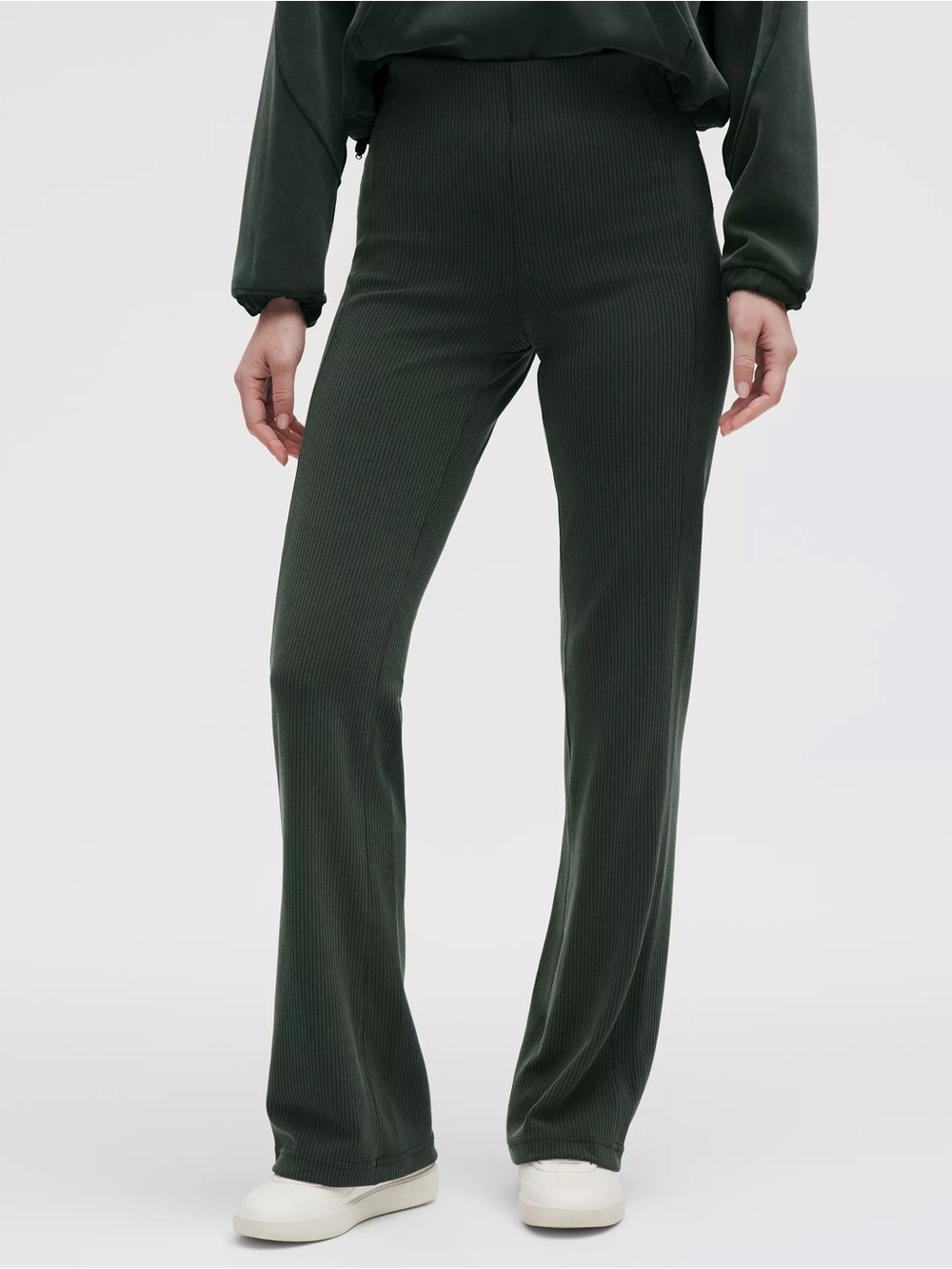 Lululemon Ribbed Softstreme Flared Pant (Rainforest Green)